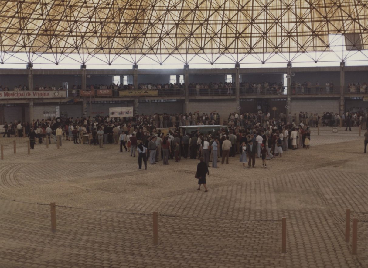 La Plaza del Ganado de Zurbano, bajo la cúpula original